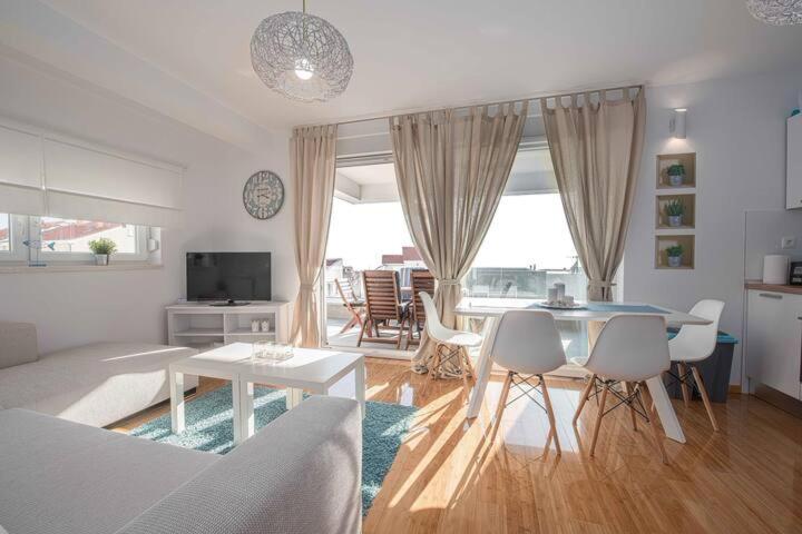 Blue Sky, Modern Sea View Apartment Novalja Exteriér fotografie